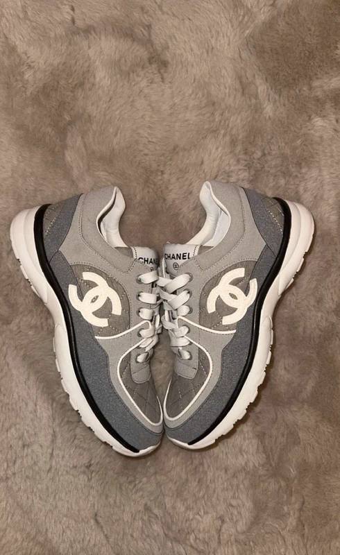 Chanel CC Runners Beige/White - NV ESSENTIALS