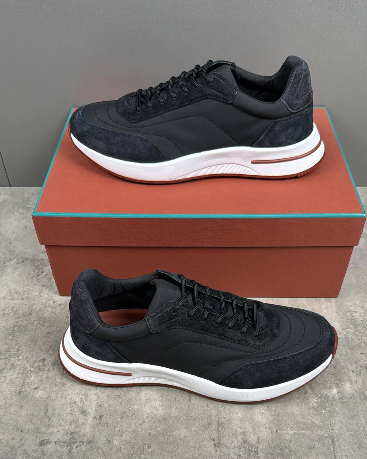 Loro Piana Week-End Walk Black Daim