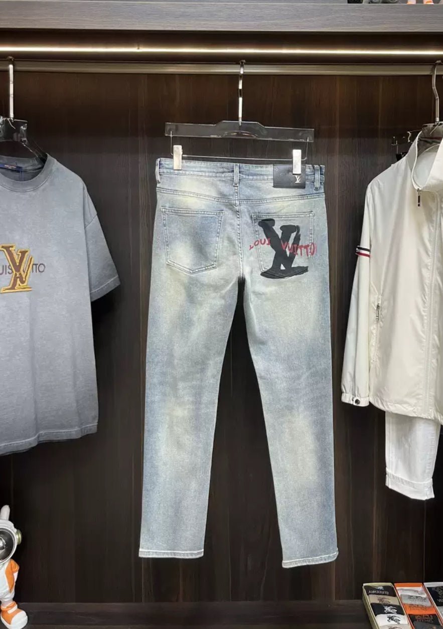 skater logo jeans - NV ESSENTIALS