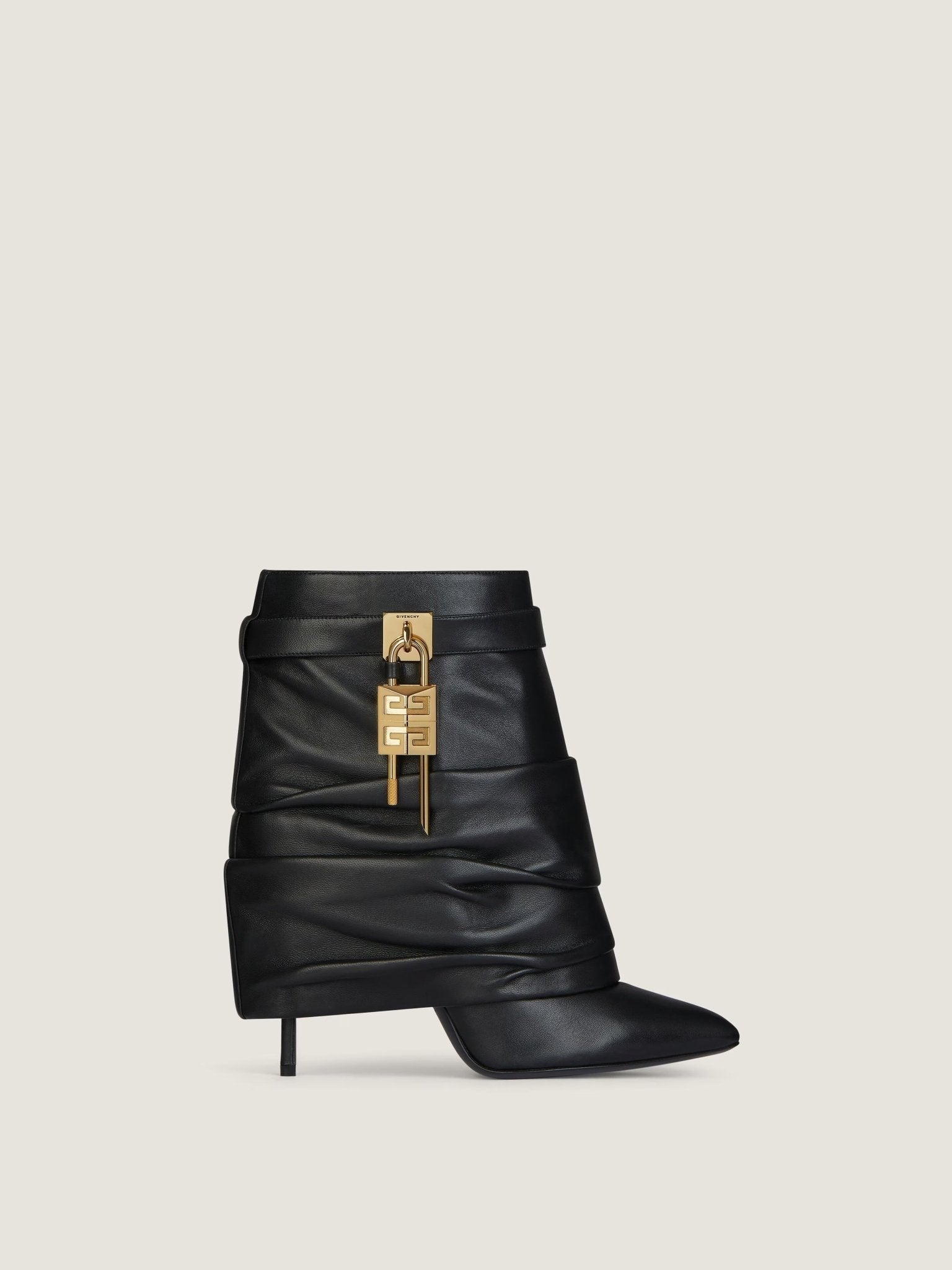 BLACK SHORT BOOTS - NV ESSENTIALS