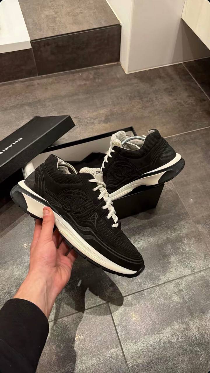 Chanel CC Runners Full black - NV ESSENTIALS