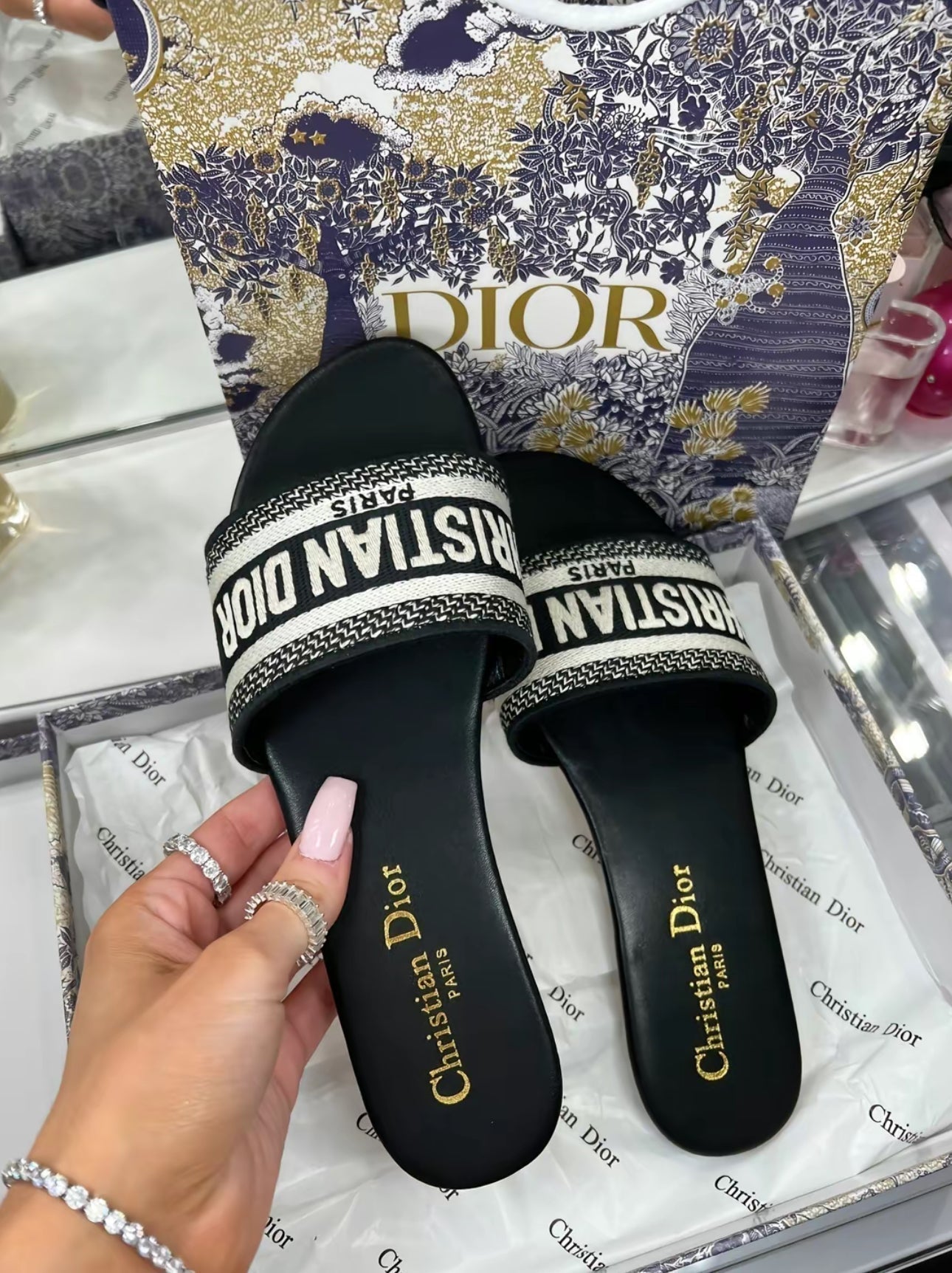 Christy sandals black and white - NV ESSENTIALS