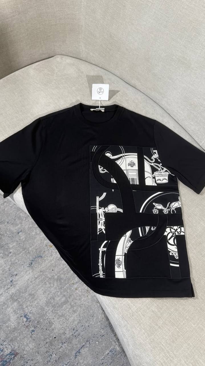 Hermés Balck T-Shirt - NV ESSENTIALS