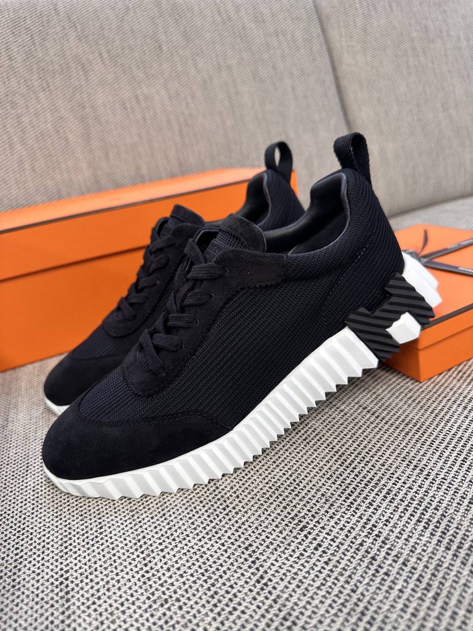 Hermès Bouncing Black/White - NV ESSENTIALS