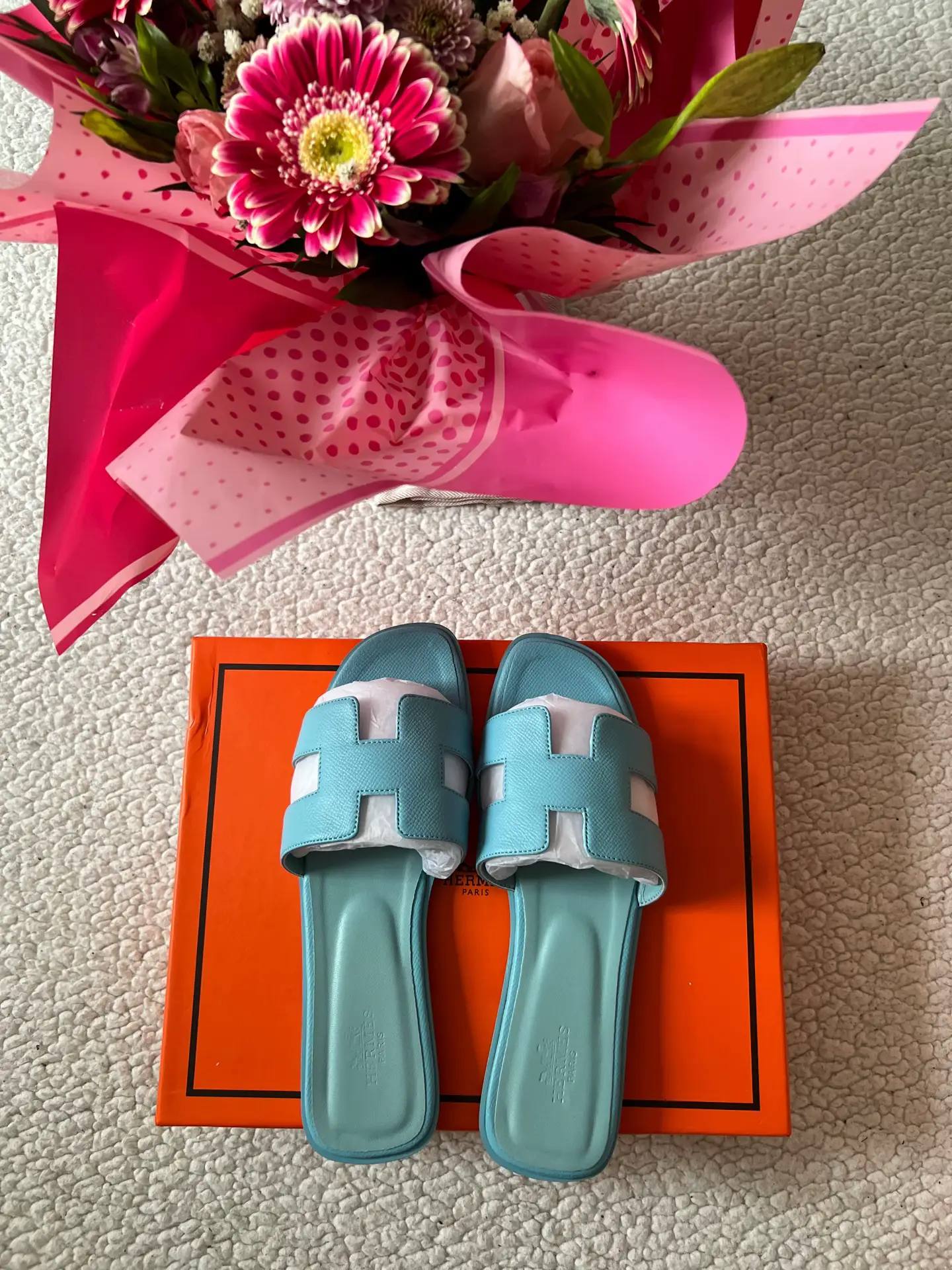 Hermés Oran - NV ESSENTIALS