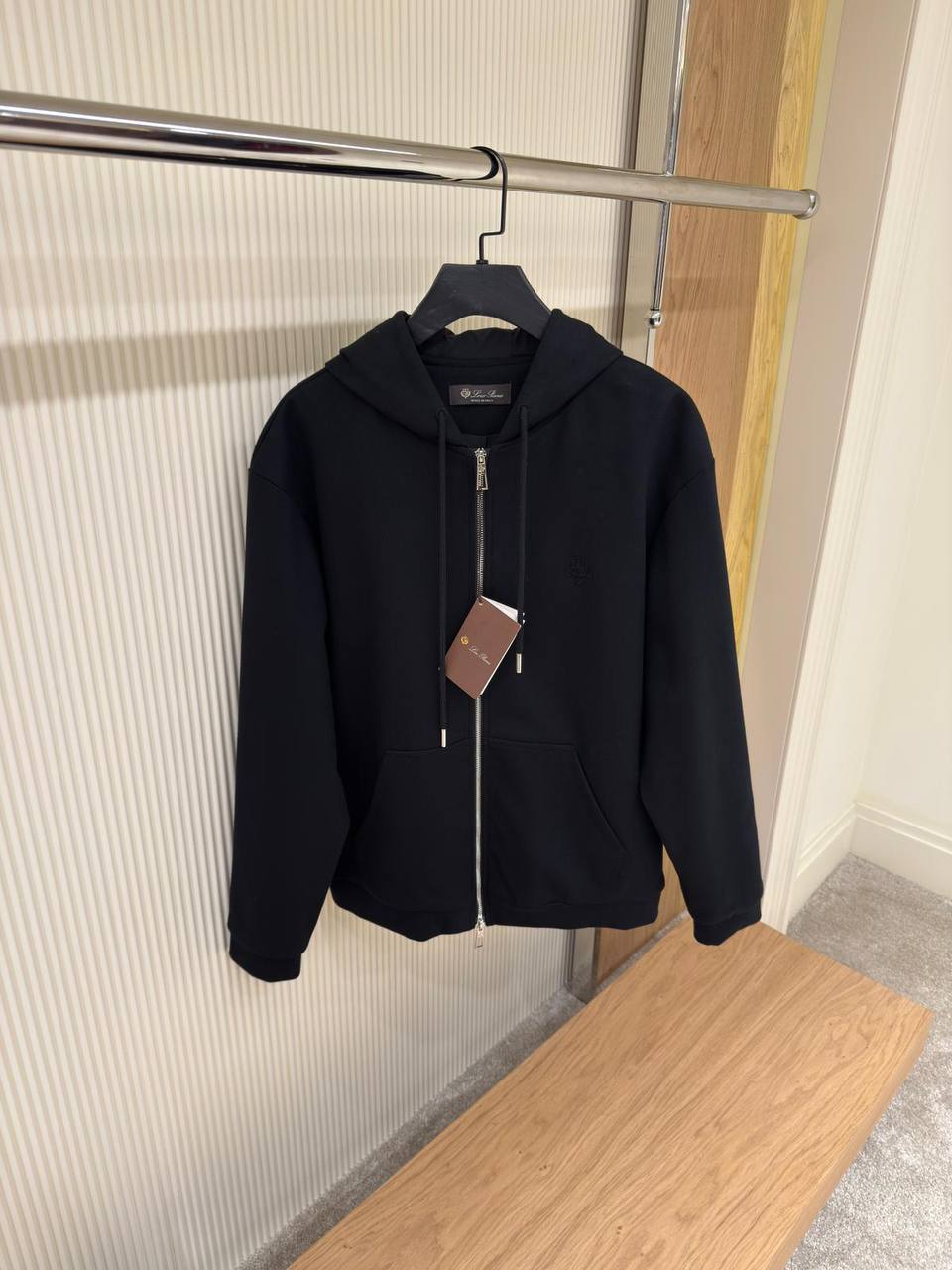 Hoodie Zippé Loro Piana Noir - NV ESSENTIALS