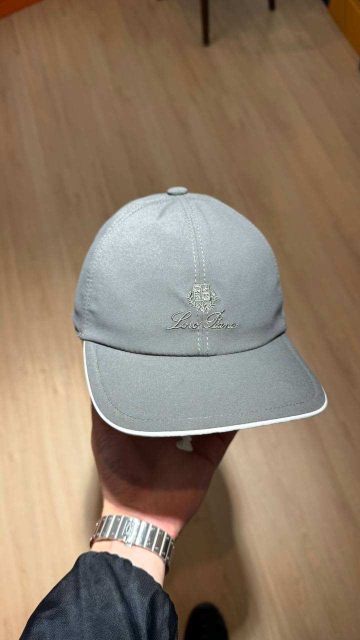 Loro Piana Casquette Gris - NV ESSENTIALS