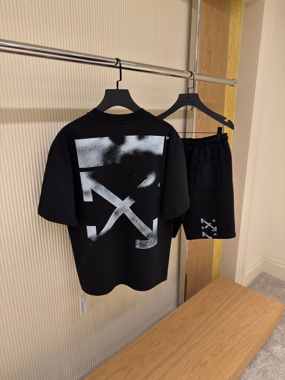 Set Off-White Black & White - NV ESSENTIALS