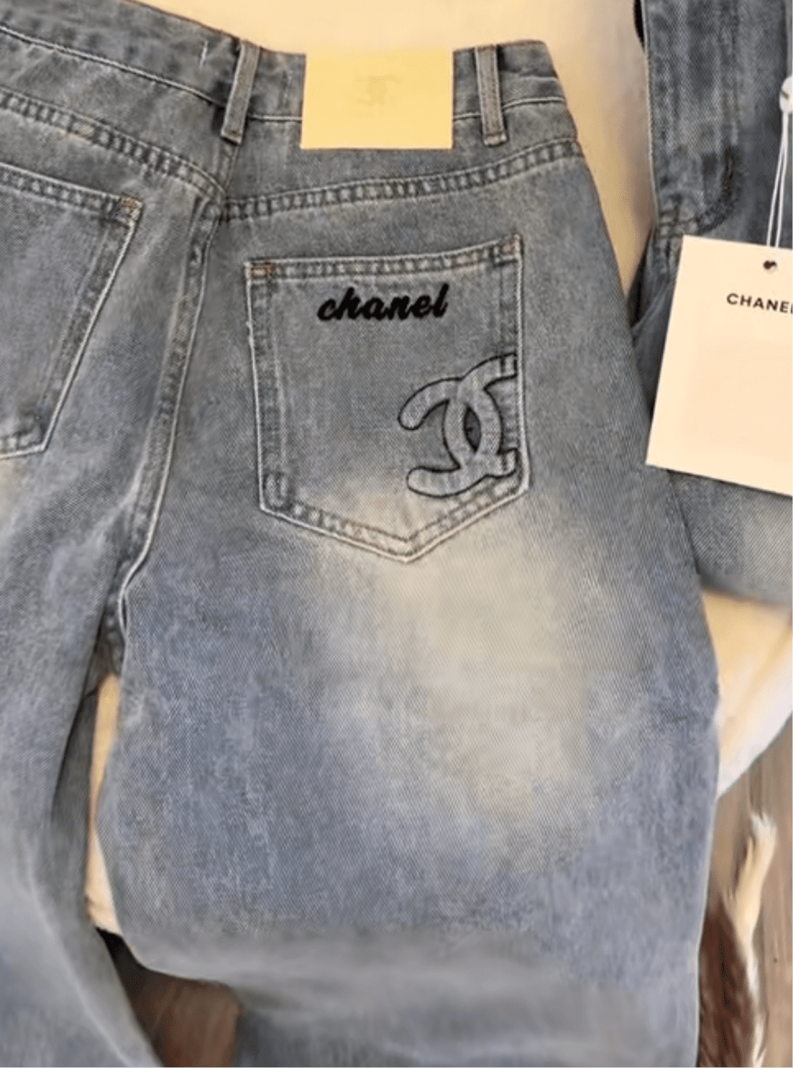 signature logo jeans - NV ESSENTIALS