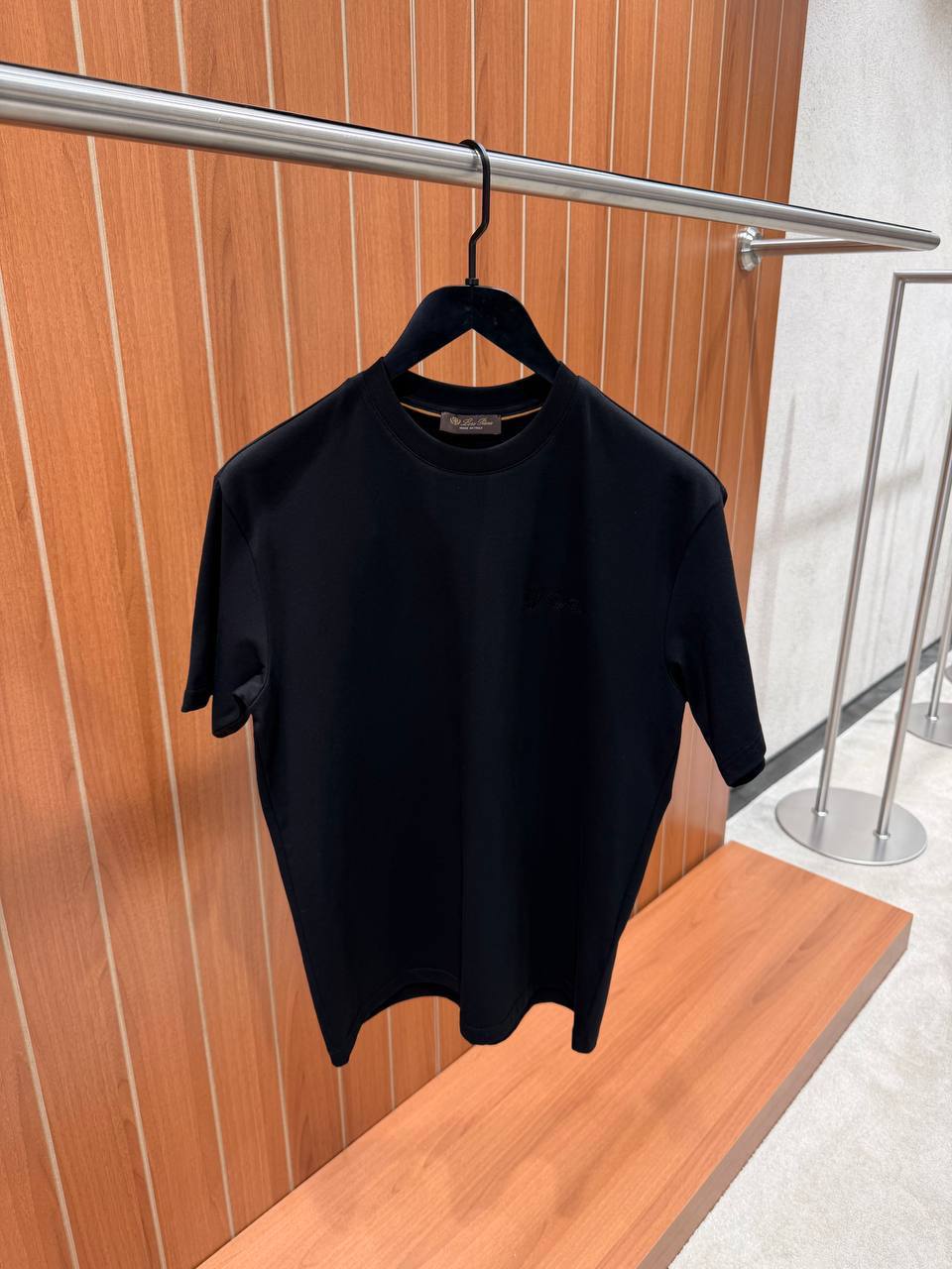 T-Shirt Loro Piana Noir - NV ESSENTIALS