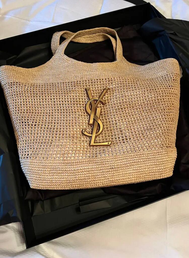 YSL Totebag - NV ESSENTIALS
